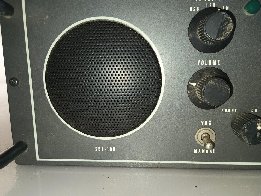 Hallicrafters transceiver model SBT-100