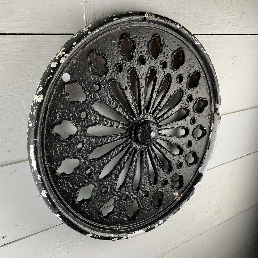 Victorian Decorative Cast Iron Air Vent