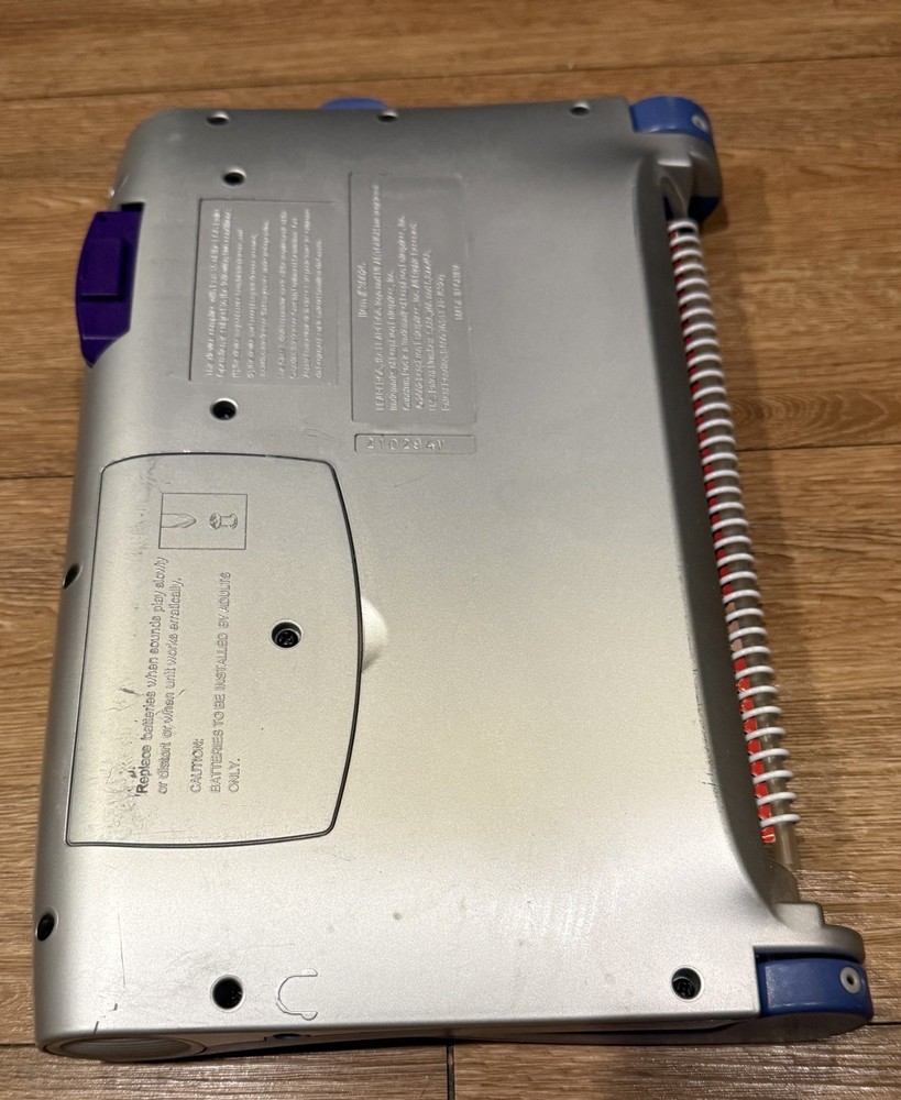 LeapFrog Quantum Pad Interactive Learning System w/ Stylus + Harry Potter Book