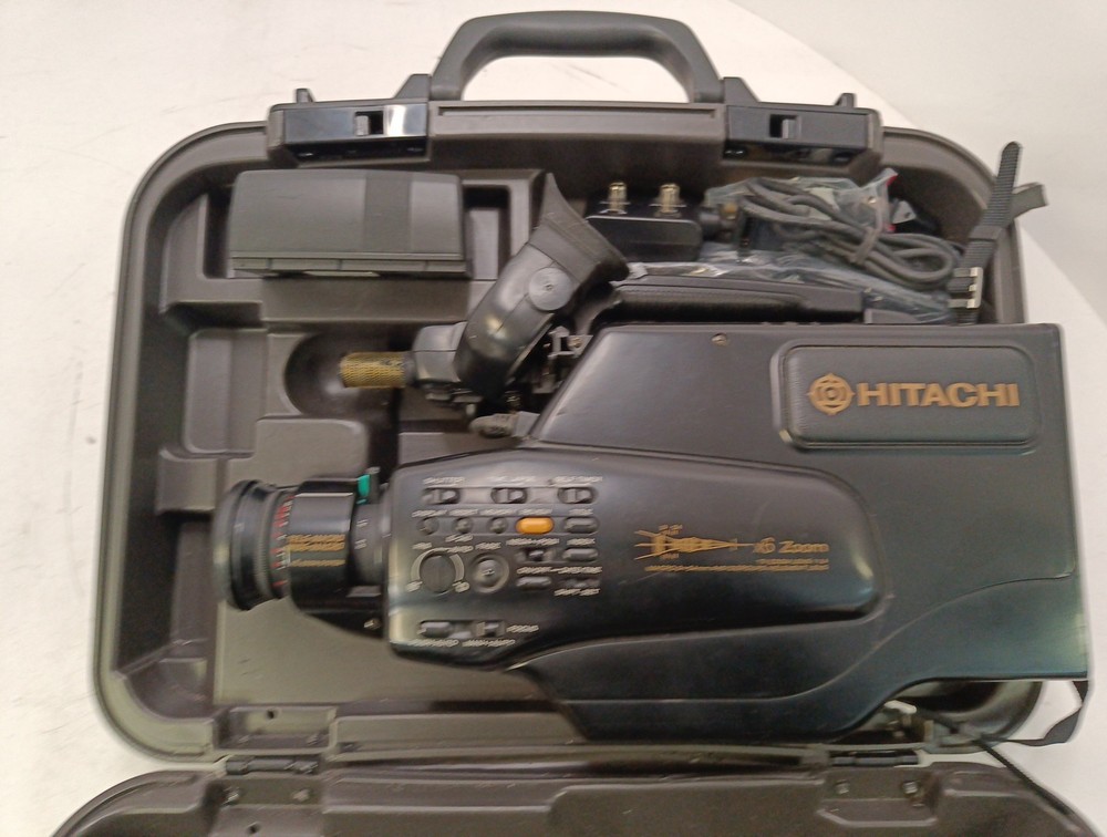 Hitachi VM-2380E VHS Camcorder Accessories & Hardcase (UNTESTED)