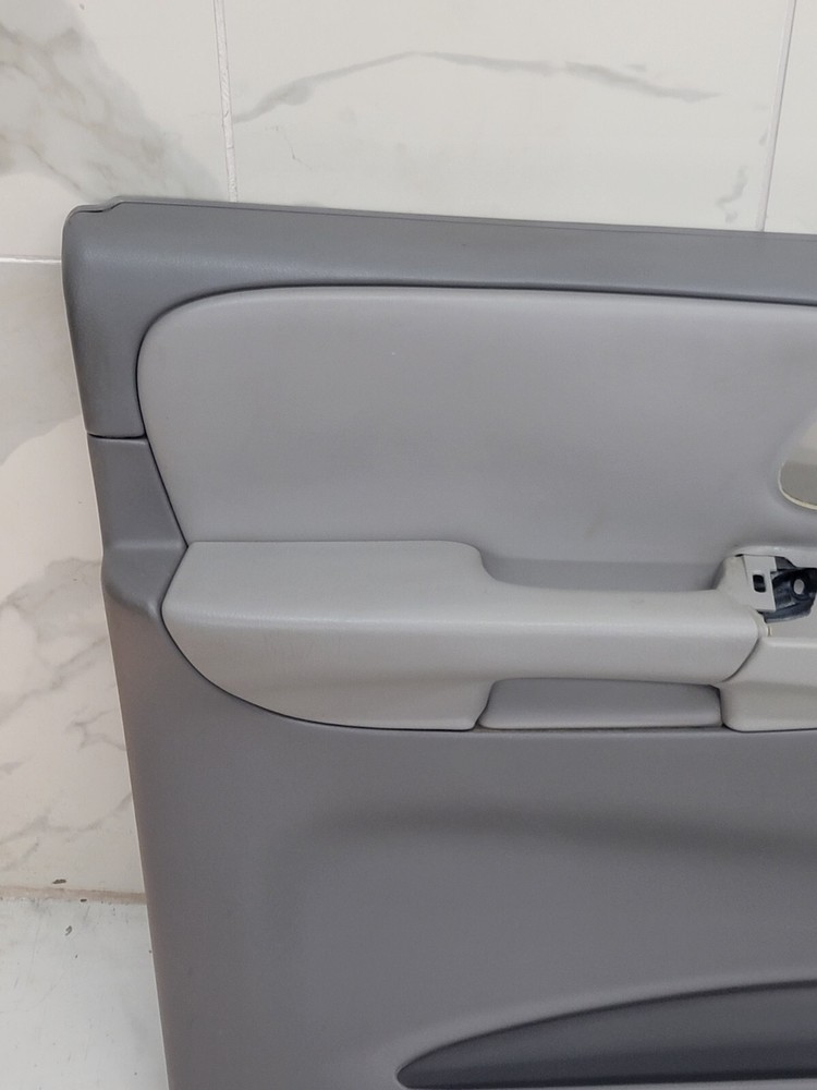 🔥02-09 CHEVY TRAILBLAZER Door Panel Front LEFT Driver armrest GRAY - silver D8