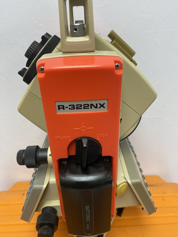 Pentax R-322NX Total Station