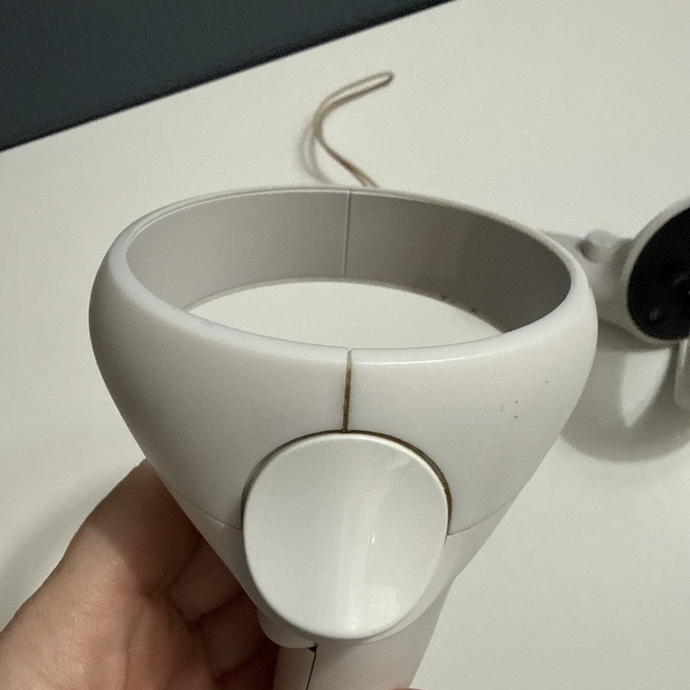 Meta Oculus Quest 2 Left & Right Controllers JD96CX White For Parts Untested