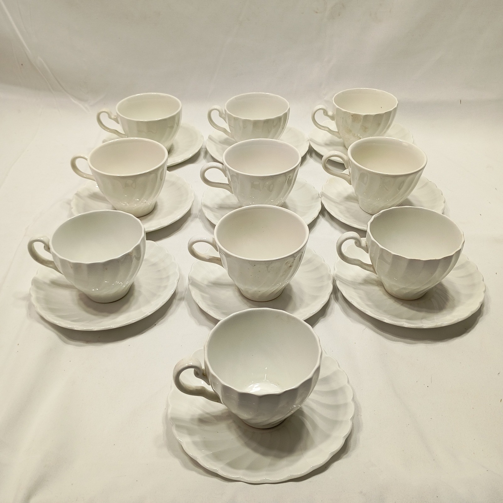 Set of 10 Johnson Bros Snow White Regency Tea Cups & Saucers Vintage England