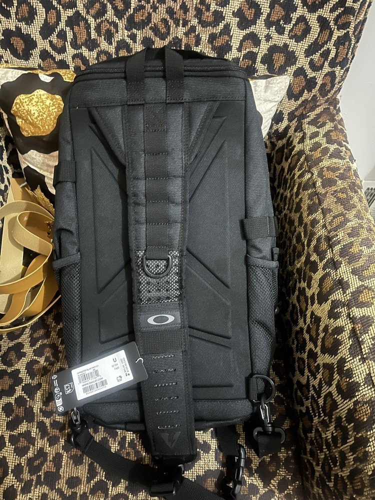 Oakley Extractor Sling Pack 2.0