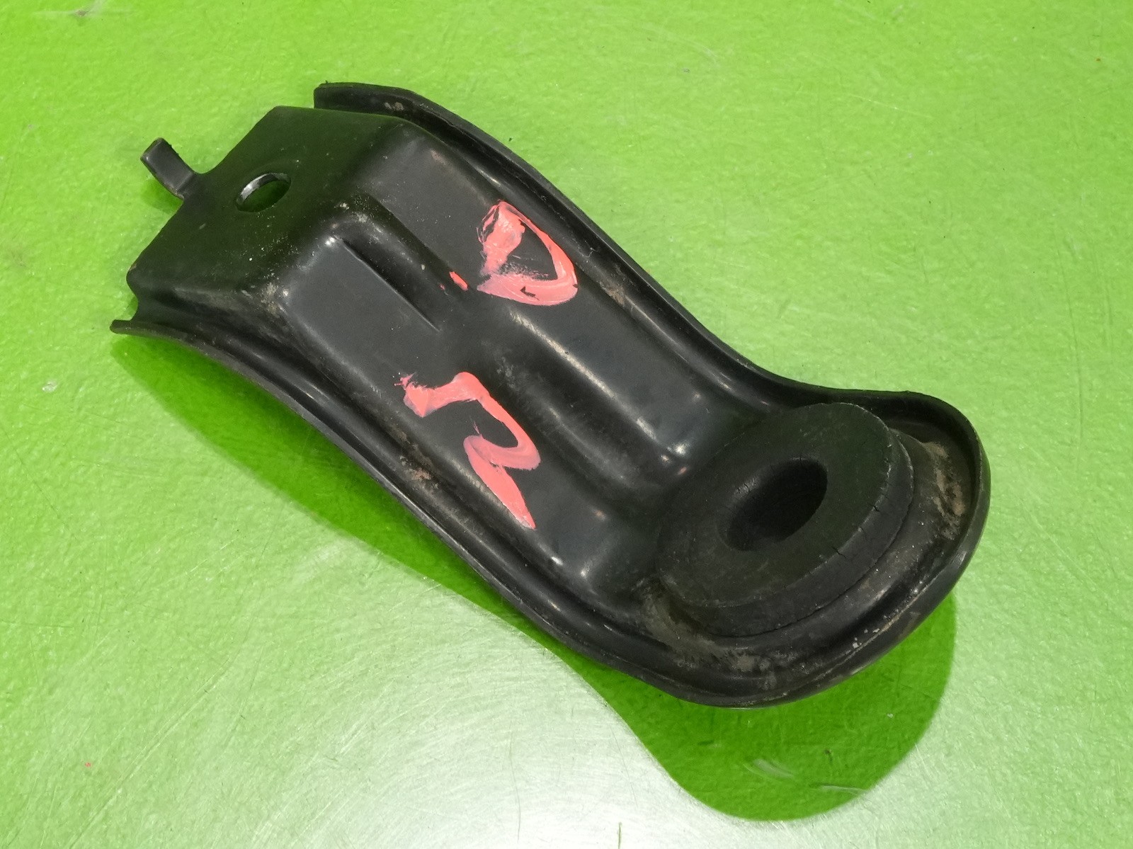 92-95 Civic OEM radiator upper top mount bracket tab support