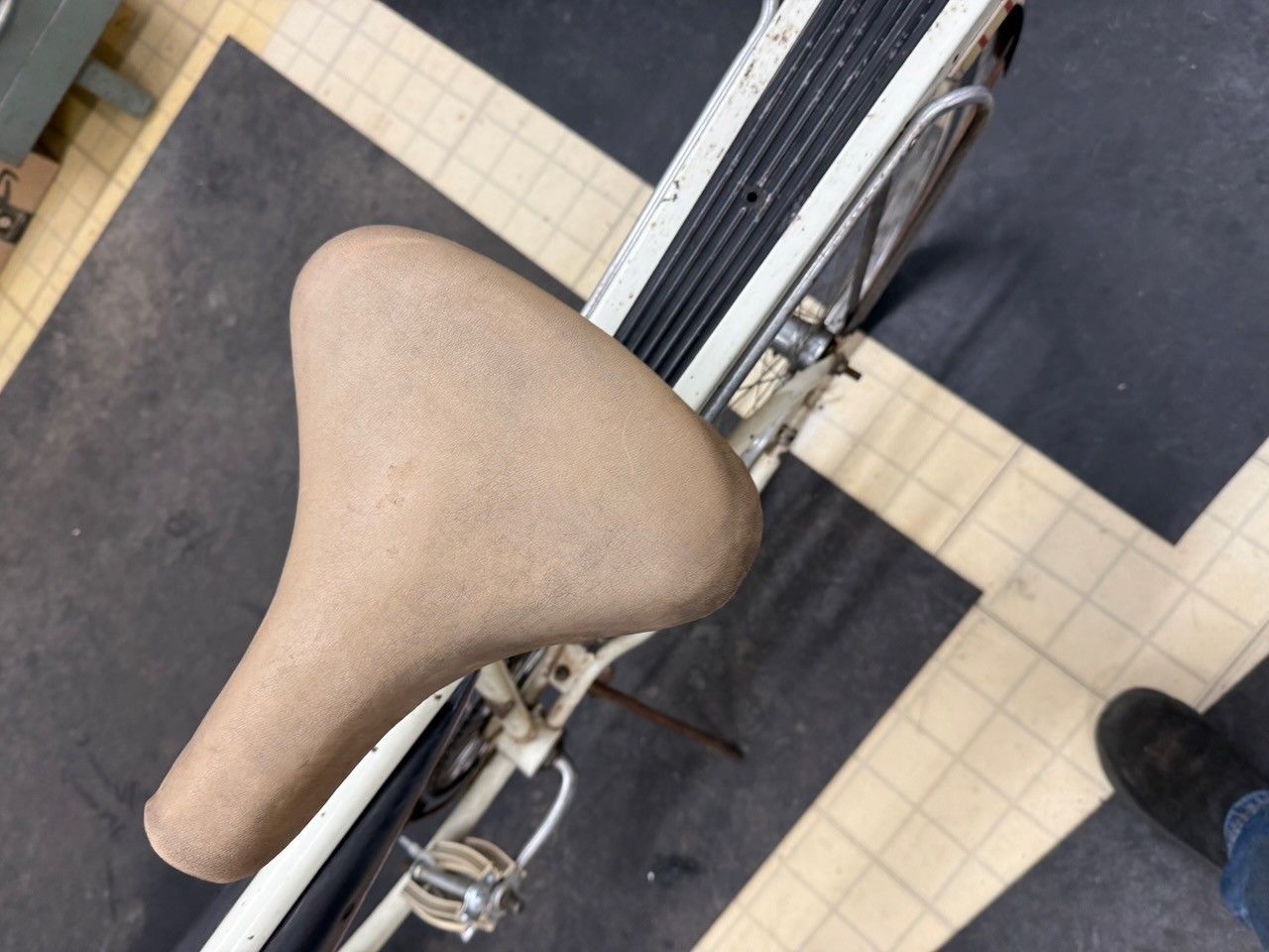 Roadmaster Vintage 1950's ? 26" Mens Straightbar Middleweight Tank Bicycle Orig