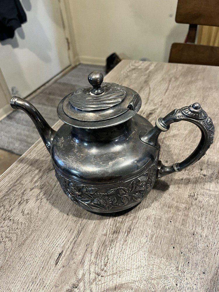 Reed and Barton Silver Plated Teapot with Lid