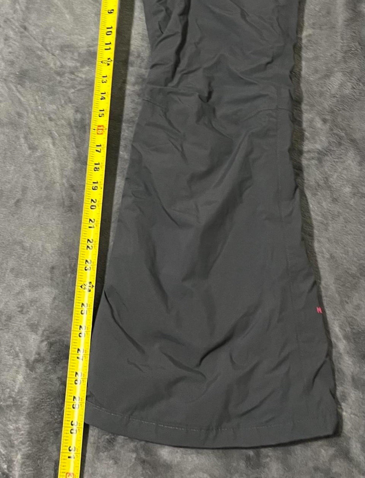 The North Face Hyvent Snow Ski Pants Women’s Medium Pink & Gray Waterproof