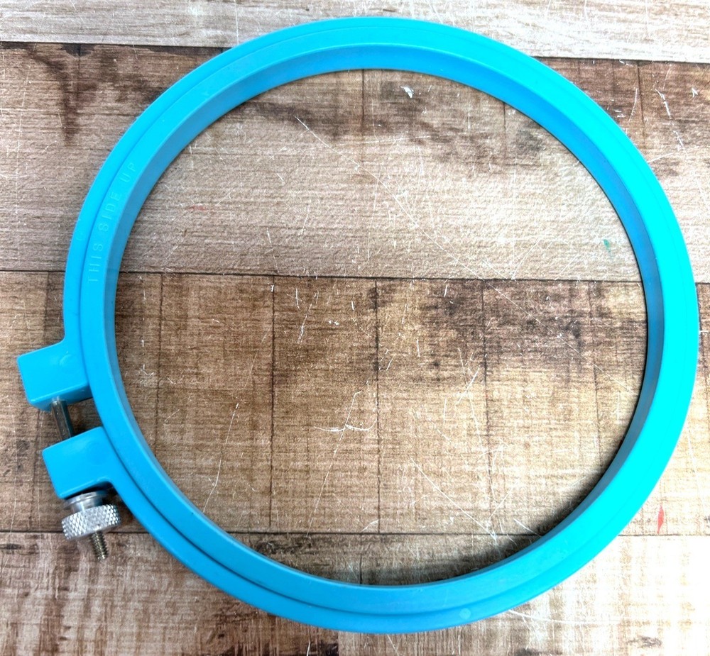 Plastic Embroidery Hoop For Needlework 5.5" Diameter Adjustable Screw Marked 5