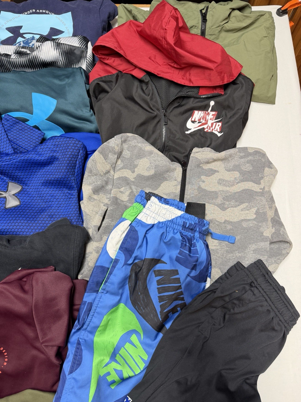 Boys Kids Lot Large 12-14 Clothes Shorts Pants Shirts 28 Pieces mixed brands