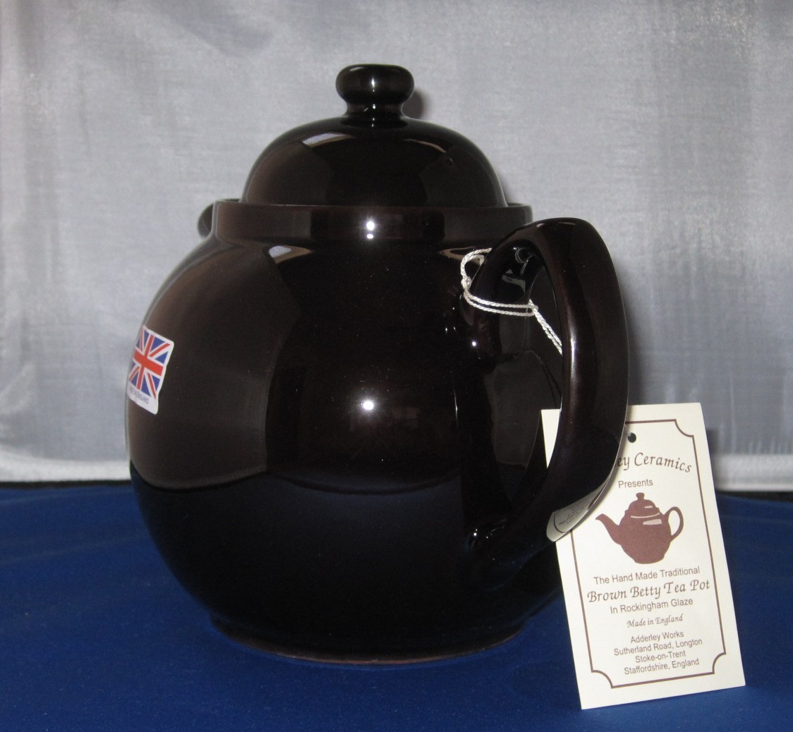 GENUINE BROWN BETTY, Red Clay, Rockingham Glaze, 8 Cup Tea Pot, MADE IN ENGLAND