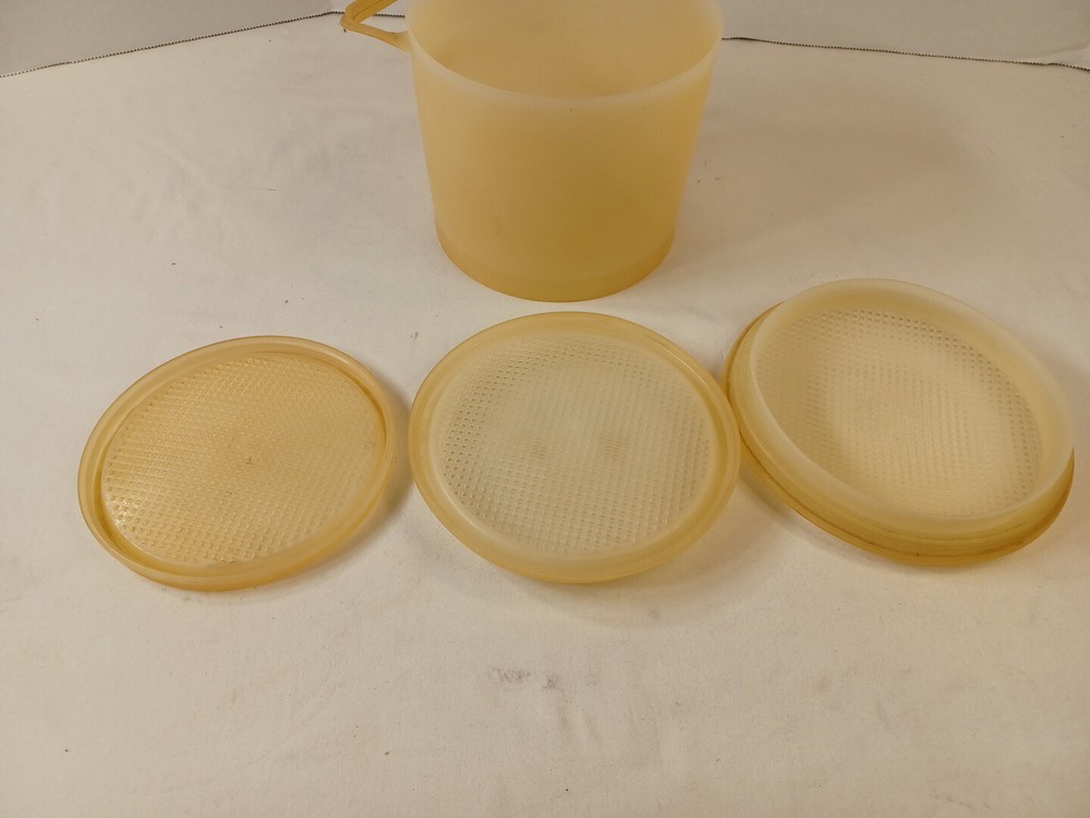 Tupperware Vintage Triple Sifter 354-1