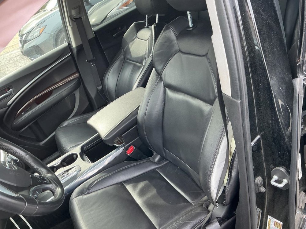 MDX 2020 Glove Box 5000588