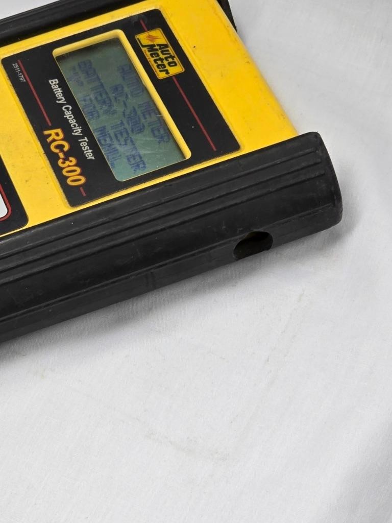 Auto Meter RC-300 Handheld SLA Battery Tester