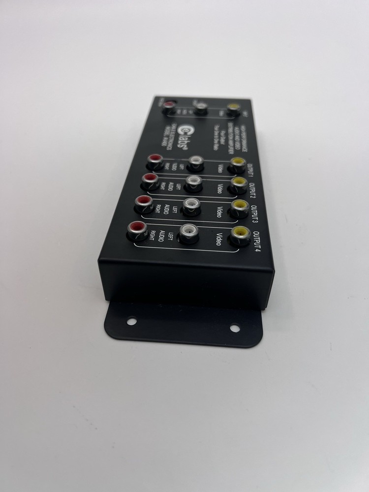 Cable Electronics Model AV 400 Audio/Video Distribution Amp