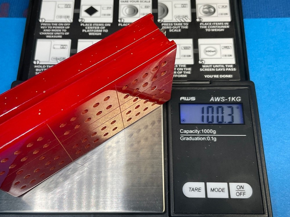 ———BEAUTIFUL RED MARBLED FOLDING CRIBBAGE BOARD——