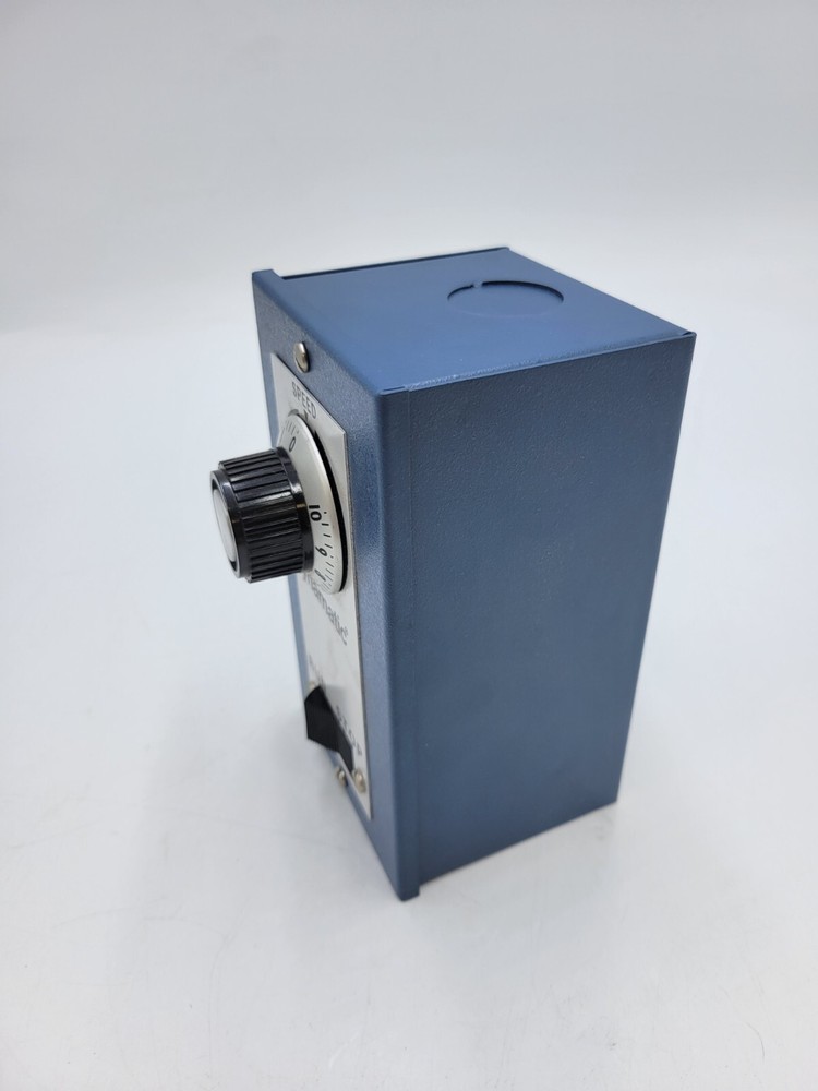 Eaton Dynamatic 28-381-10 Run/Stop Speed Control Drive Range 0-10 2 Position