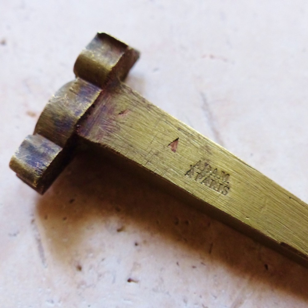 ANTIQUE BRONZE BINDING LEATHER TOOL signed ADAMS PARIS ( #6 )