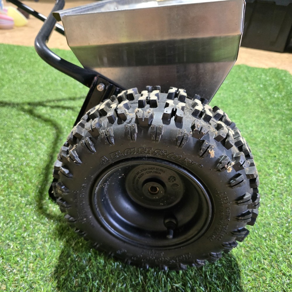 Meyer Walk Behind Hotshot-100 Drop Spreader