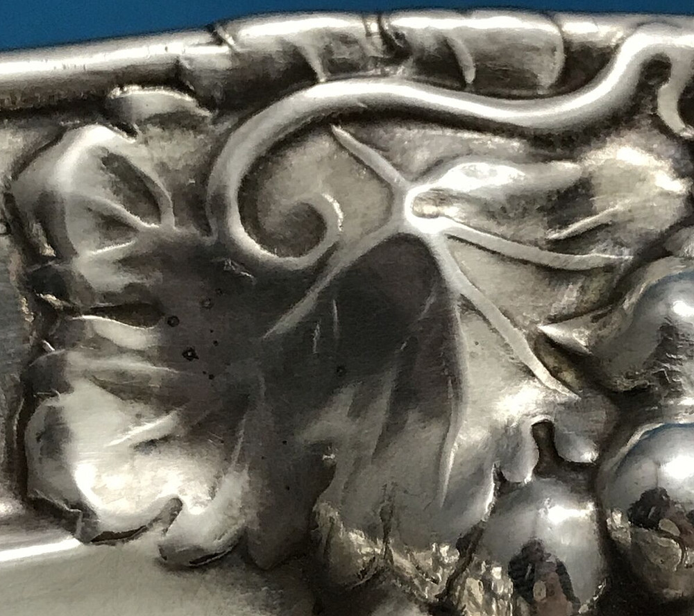 Birks Regency Plate Silverplated "GRAPES" SERVING TRAY Highly Embossed Repousse