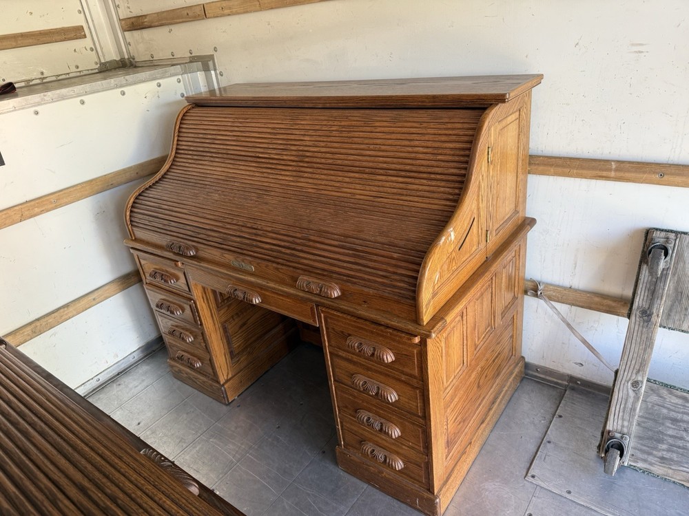 60” OAK ROLL TOP RAISED PANEL OAK ROLLTOP DESK