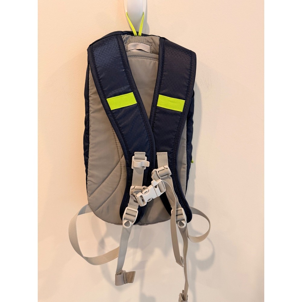 CamelBak Kicker Hydration Backpack Blue Running Hiking Pack w/ Bladder