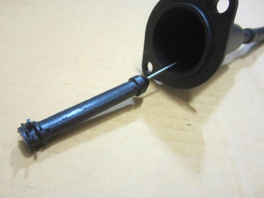 Genuine Chrysler Dodge Cruise Control Servo Speed Control Cable & Bracket