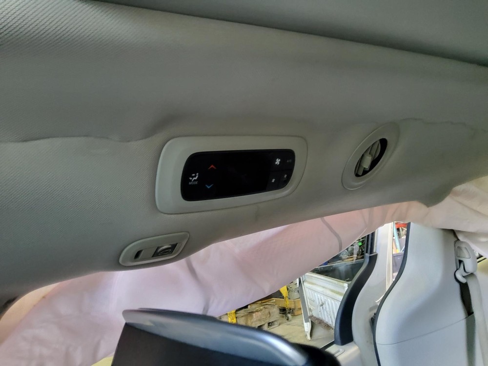 Used A/C Selector Switch fits: 2019 Chrysler Pacifica rear Grade A