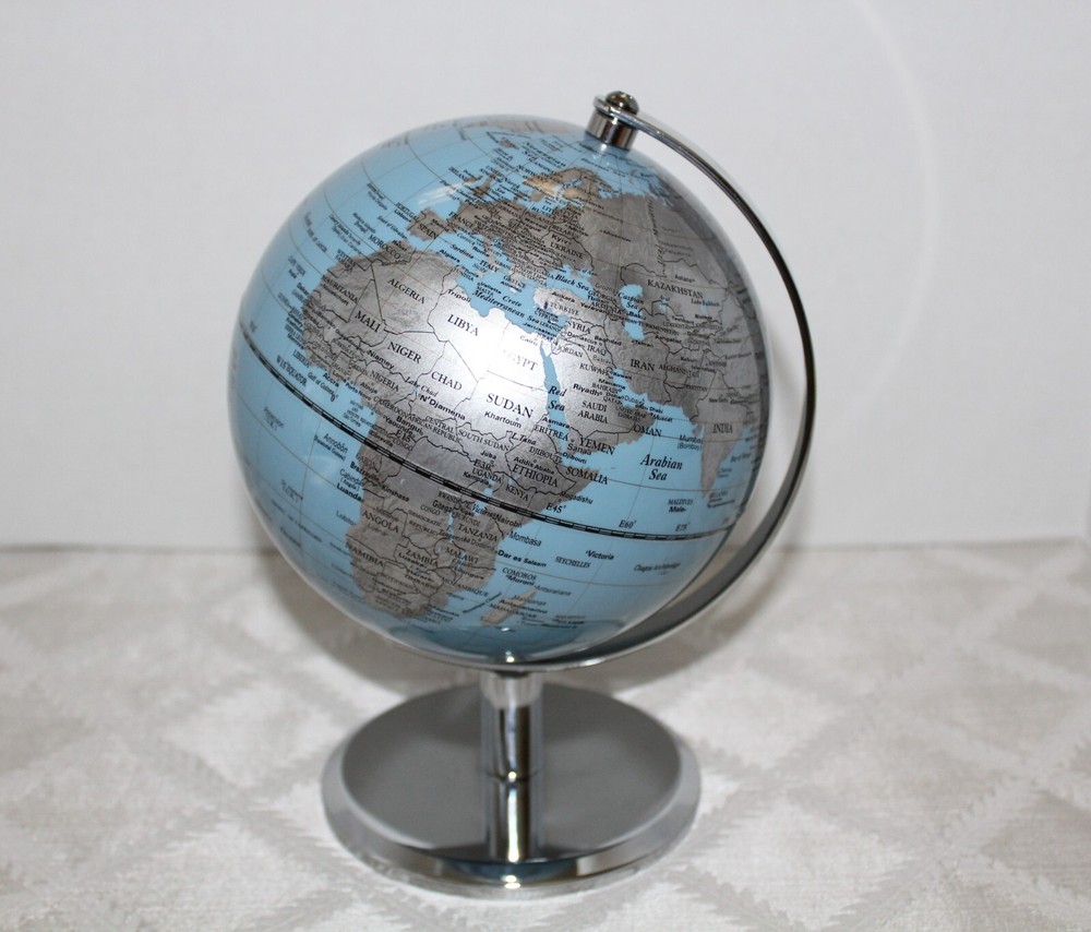 Pastel Blue Desktop World Globe-Impressive!