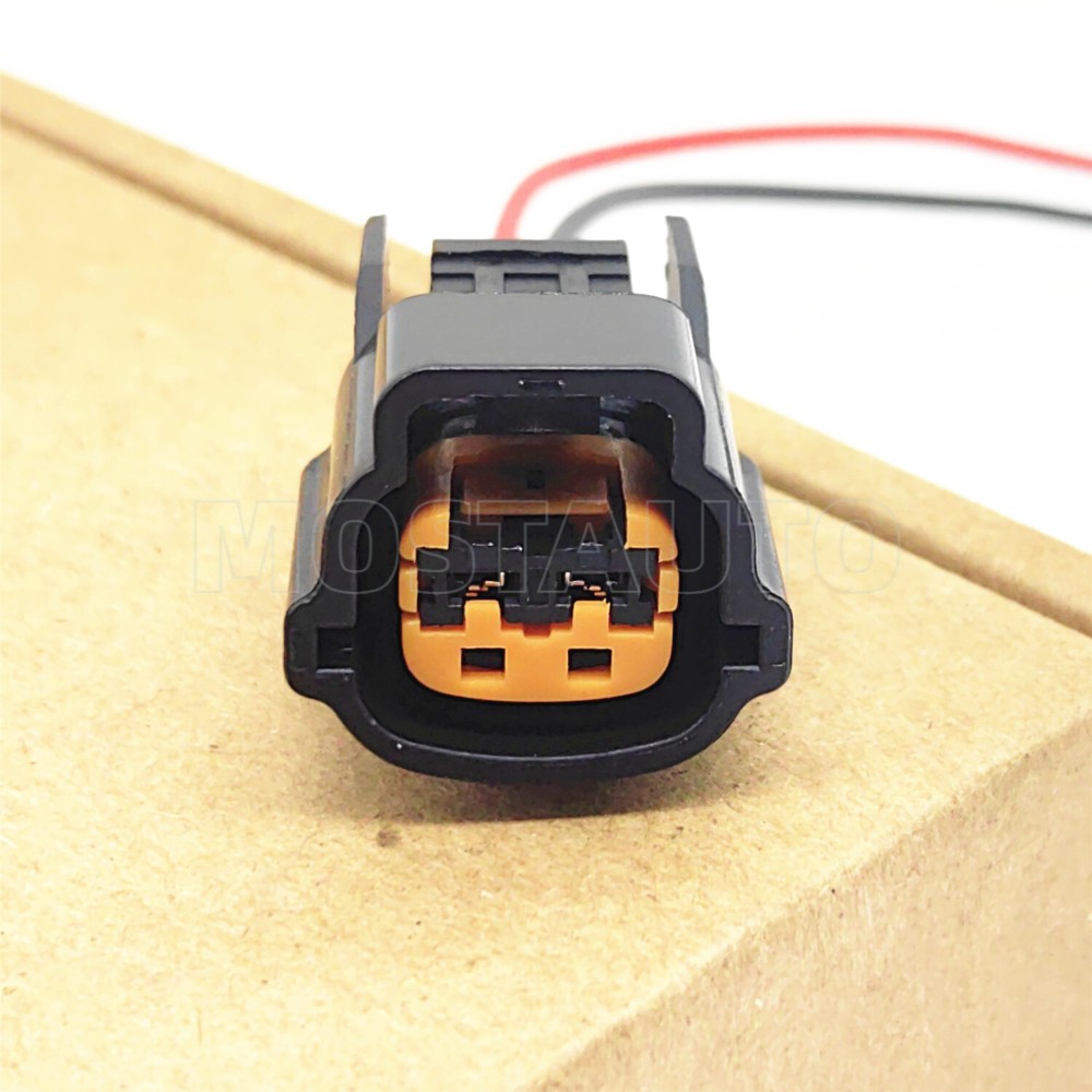 TS10064 ECT Engine Coolant Temperature Sensor Connector Plug For Nissan Infinity