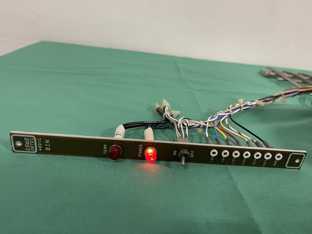 EG&G EGG Ortec 4002A NIM Power Supply