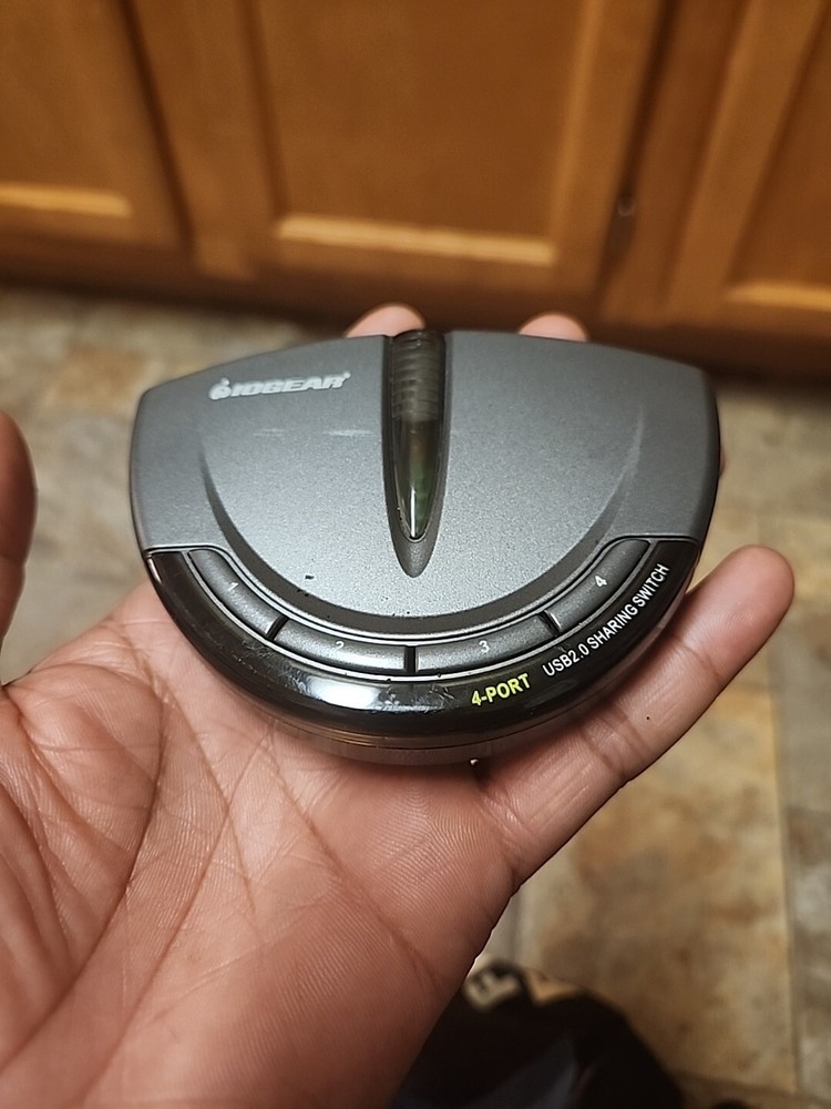 IOGEAR 4-Port USB 2.0 Automatic Printer Switch