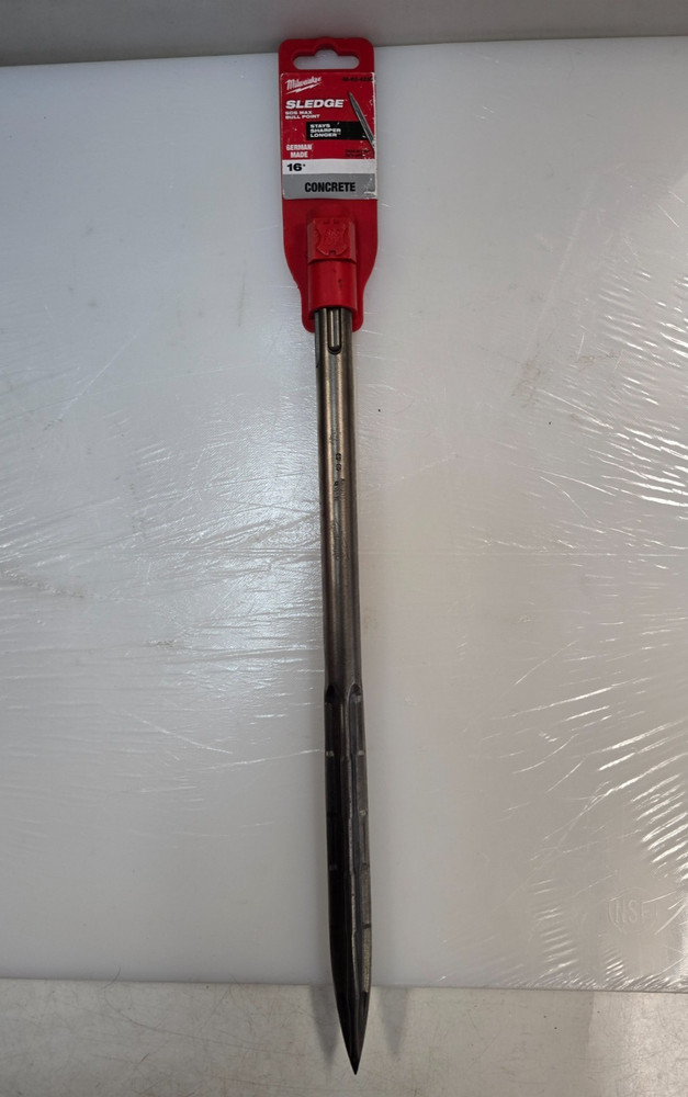 Milwaukee 16 in. SLEDGE SDS-MAX Bull Point Chisel