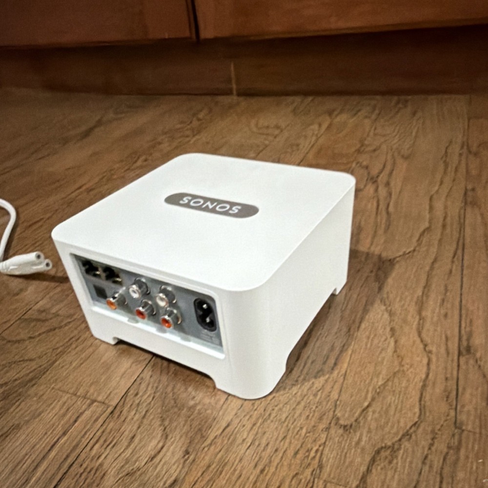 Sonos CONNECT Wireless Audio Receiver White RCA Inputs Ethernet Ports US