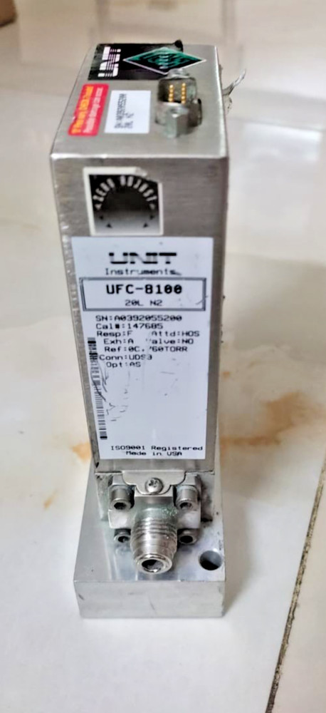 UNIT Instruments UFC-8100/20L N2 Mass Flow Controller 500 PSI Max.Cal#147605 MFC