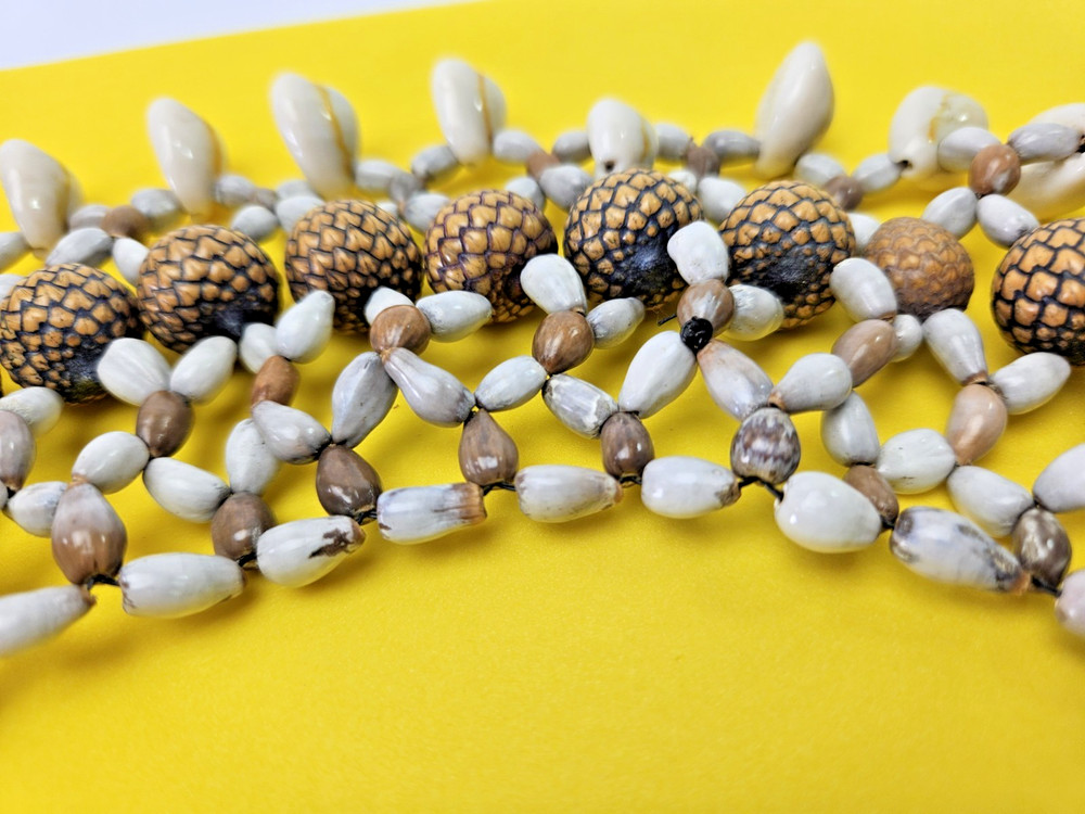 Vintage African Infinity Beaded/Shell Chocker Necklace Beautiful!