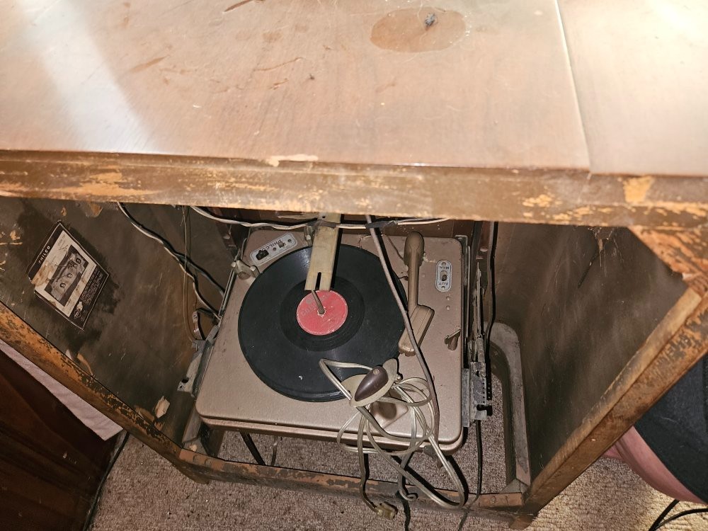 radio record player