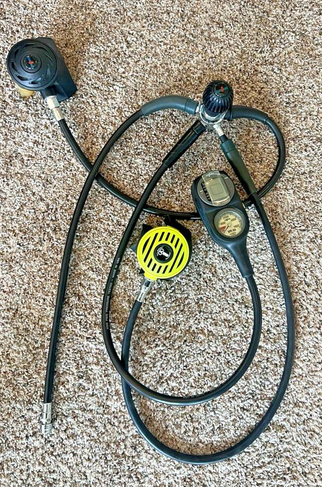 Seaquest Suunto Solution Dive Computer Console Regulator Octopus