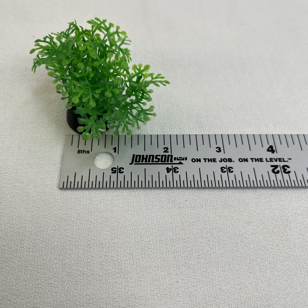 4 PC Xunyee Plastic Aquarium Plants