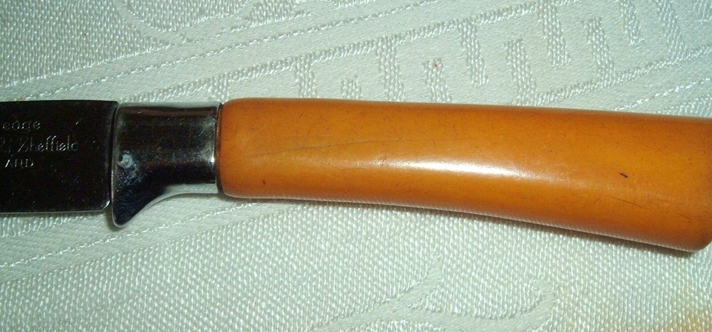 Vtg Bakelite 19 pc Flatware Butterscotch Black Green