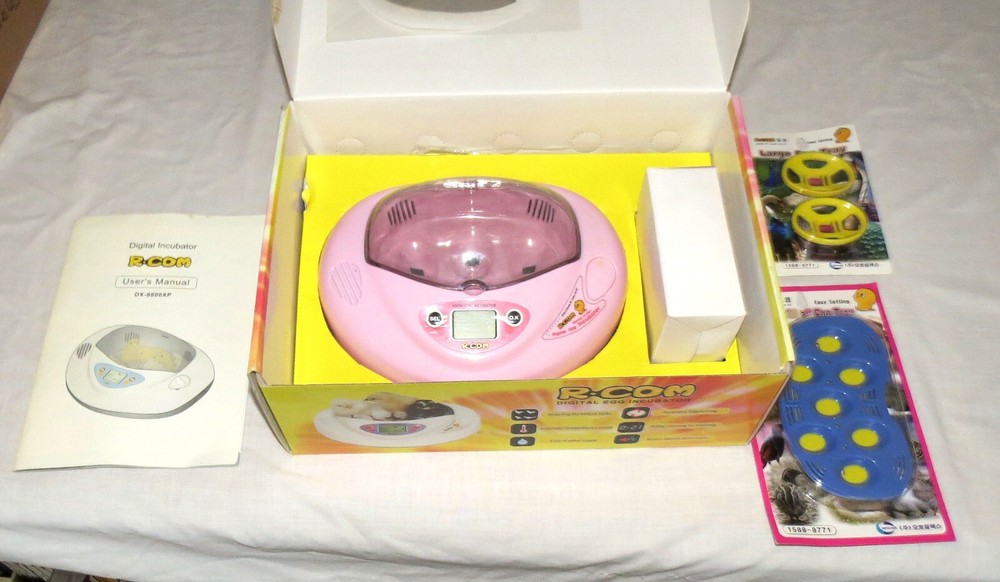 R-Com Digital Egg Incubator DX-8800XP + Inserts - never used