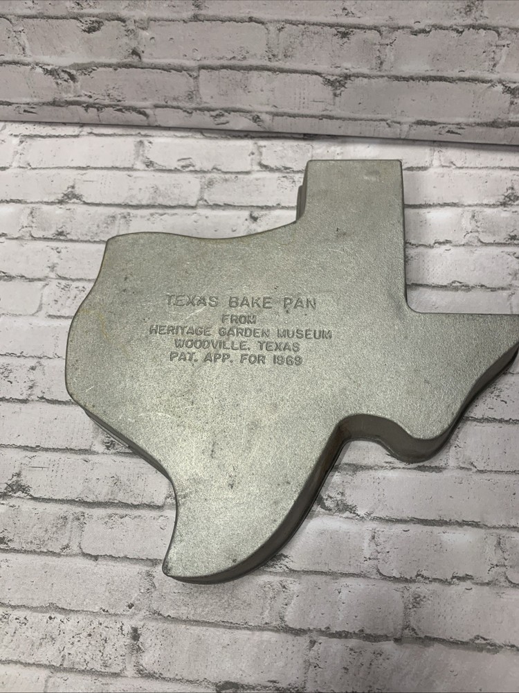 Vintage Texas Aluminum Casting Cornbread Cake Pan