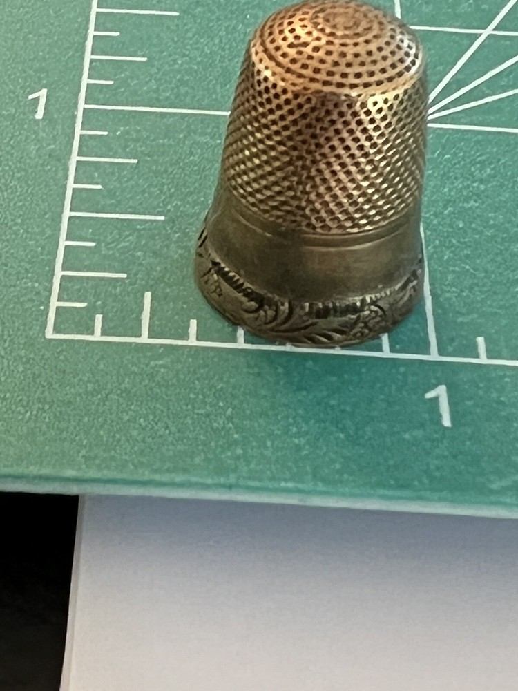 Antique 14k Rose Gold Etched Thimble