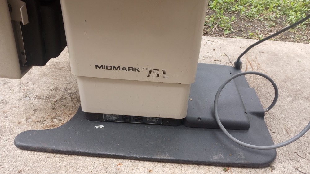 Midmark 75L Examination Chair