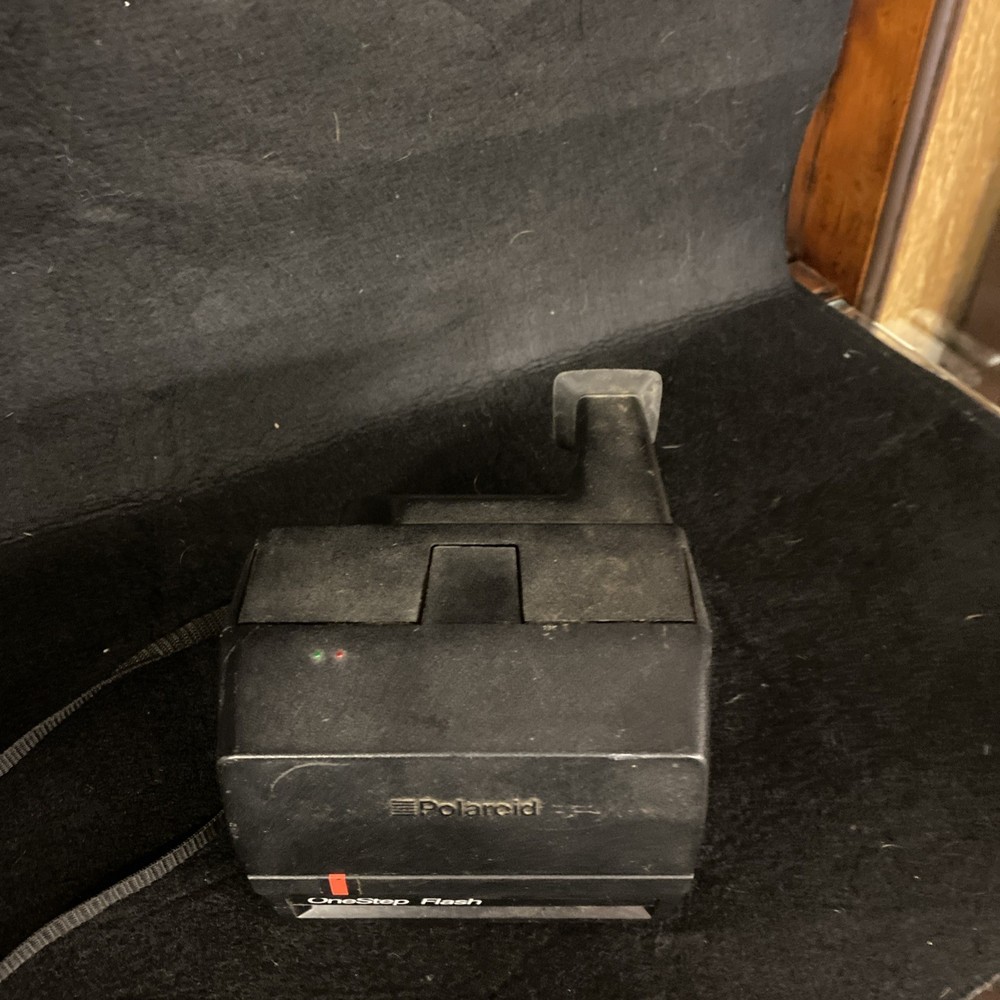 Polaroid 600 One Step Flash Automatic Camera