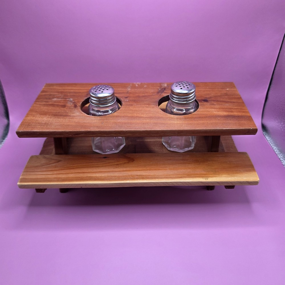 Cedar Salt & Pepper Shaker Picnic Table Holder.