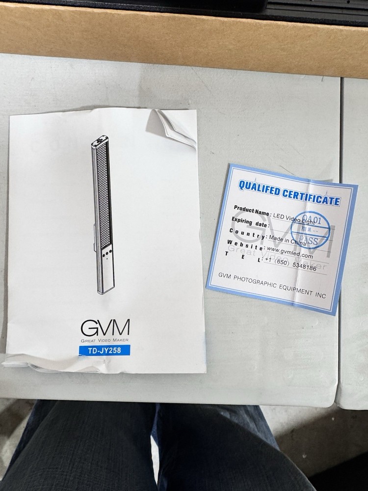 Studio Lighting Stick - Adjustable Brightness - GVM / i4F