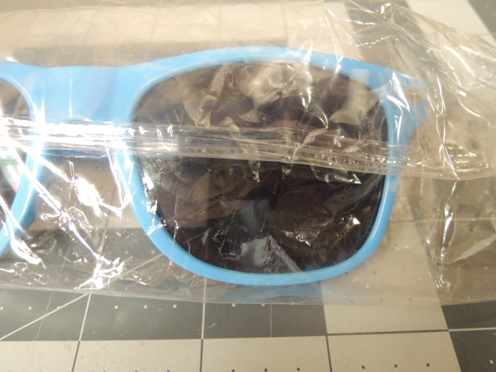 Genuine Smurfs Blue Promotional Sunglasses - NEW IN PACKAGE