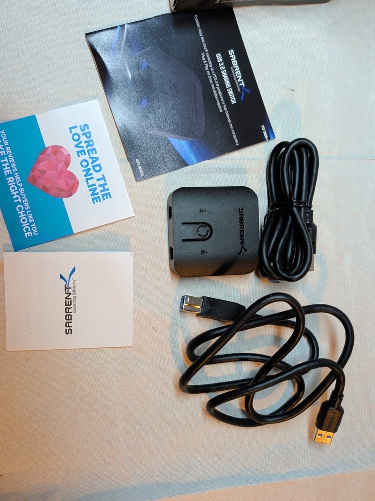 Sabrent USB 3.0 Sharing Switch 2 Computers 1 Device KVM Splitter Open Box